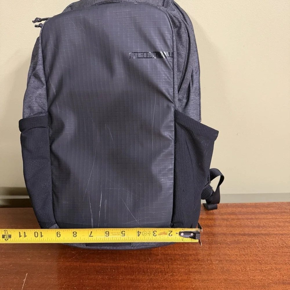 REI Co-op Signal 20 Pack Backpack Black 20L One Size Laptop Travel Aramid fiber